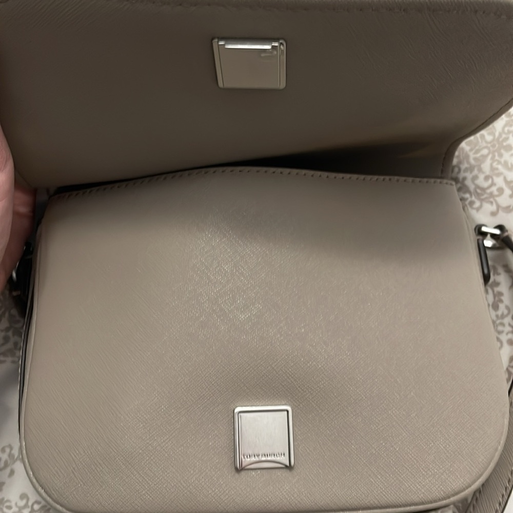 Tory Burch Emerson Shoulder/Crossbody Bag - Picture 7 of 7